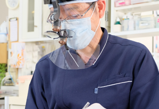 症状に合わせた丁寧な処置で、痛みの少ない虫歯治療を行っています