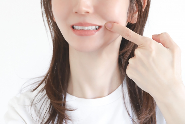 患者様の口内の状態に合わせて提案されますので、入れ歯に関するお悩みがある場合はぜひお気軽にご相談ください