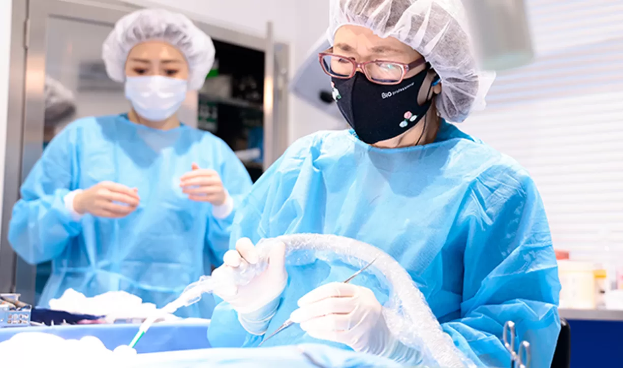 専門医による確かな技術で、信頼のインプラント治療を実現