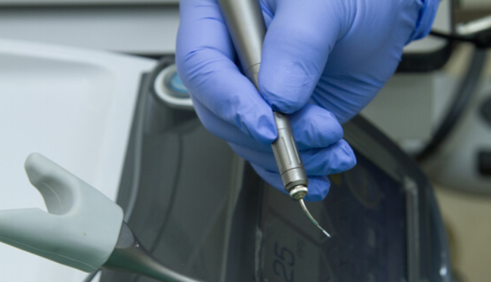 高度な技術と豊富な経験で安心の口腔外科治療を提供