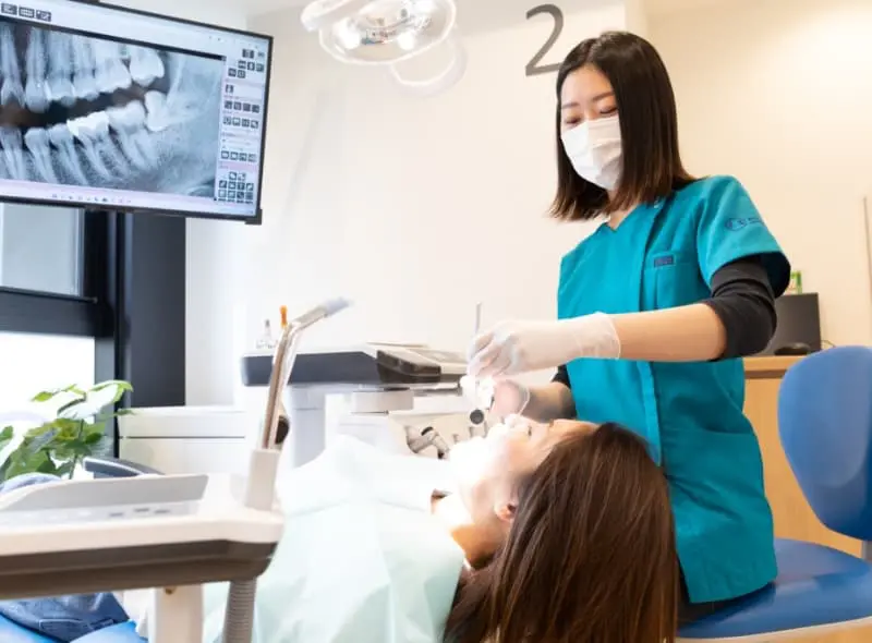 「お口の健康を維持する」という発想で定期的な受診を行い、将来健康なお口を守るためのケアを実践します