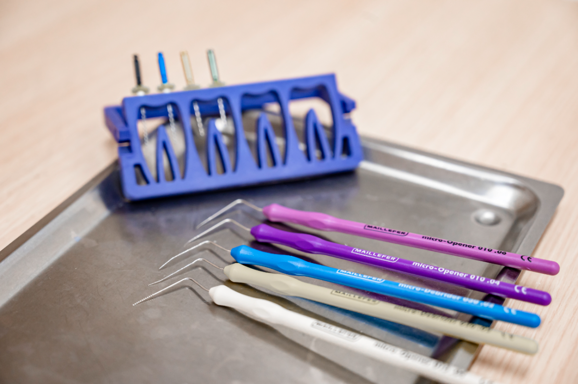 定期的な診査と適切なホームケアの指導を通じて、治療した歯を長期にわたり健康に保つことが可能です