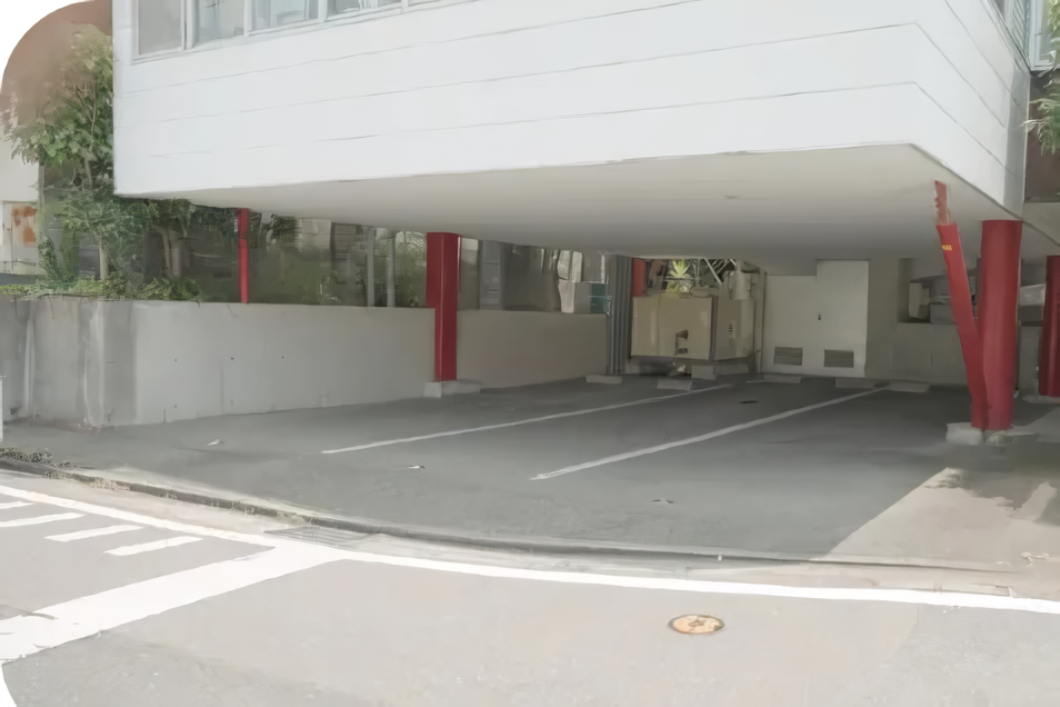 駐車場完備・バリアフリー設計で利用しやすい環境です