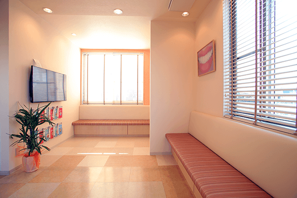 ①受付②待合室③キッズルーム