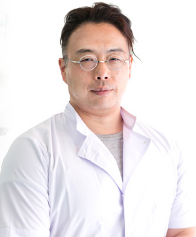 院長の片岡 洋
