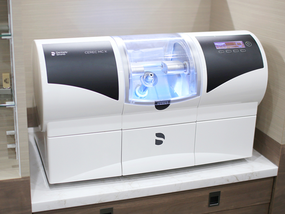 ①外観②診療室③セレック（CAD/CAM/ミリングマシーン）