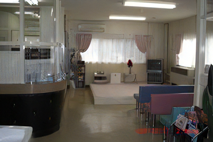 【河北総合支所前バス停より徒歩1分】衛生面に配慮した院内で安心して治療が受けられる「こんの歯科クリニック」