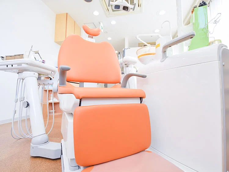 ①待合室 ②診療室 ③ユニット