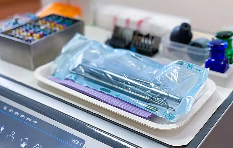 ①医院看板②院長③滅菌パック