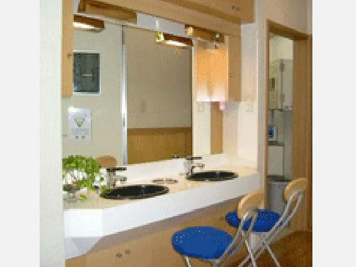 ①診療室②待合室③玄関