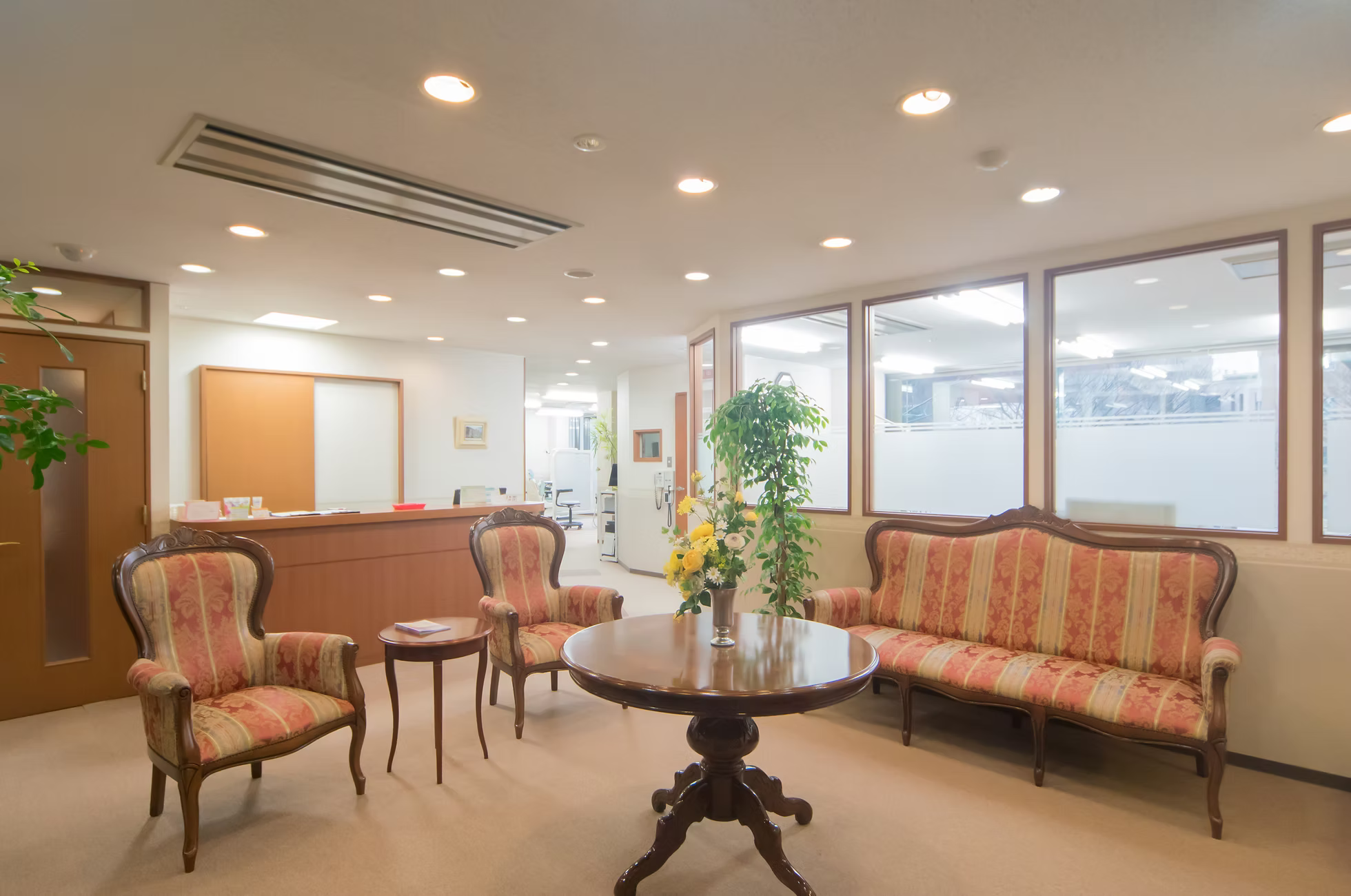 【大町西公園駅 徒歩1分】予防を中心に幅広い歯科診療で地域を支える大手町歯科医院