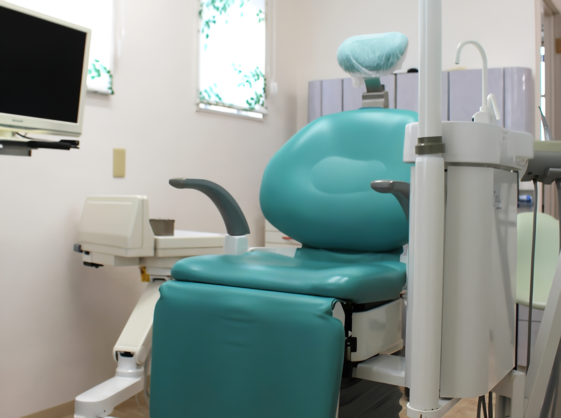 【美加の台駅より車で4分】日曜診療あり・平日20時半まで診療で地域の幅広い世代を支えるさこがわ歯科クリニック