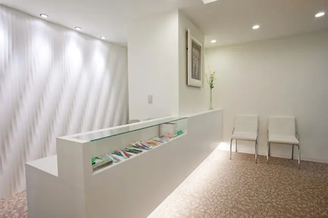 【仙台駅 東出口1 徒歩1分】専門医が連携し総合治療を提供するホワイトブライトデンタルオフィス