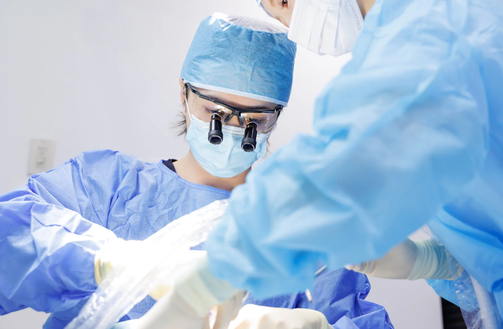 クマザワデンタルクリニック恵比寿の治療理念は、患者様の不快感を最小限に抑えつつ、最高の美しさと健康を追求することです。