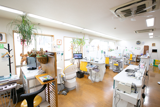 【寝屋川市駅東口より徒歩15分】痛みの少ない安心診療。 レーザー治療とアロマで癒される歯科医院「むらい歯科医院」