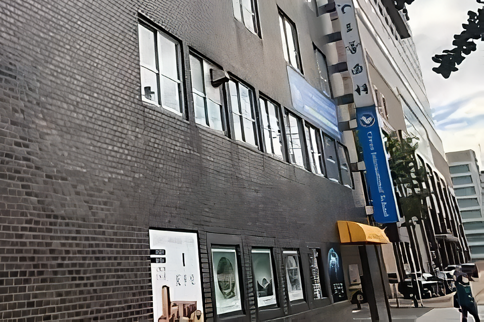 明るい雰囲気の歯科医院です