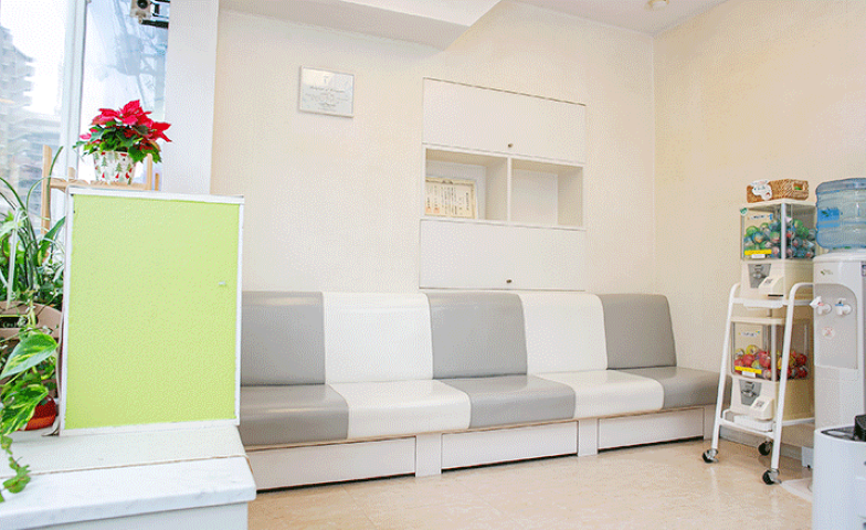【緑橋駅から徒歩2分】夜22時まで診療・快適空間で安心のいわい歯科クリニック
