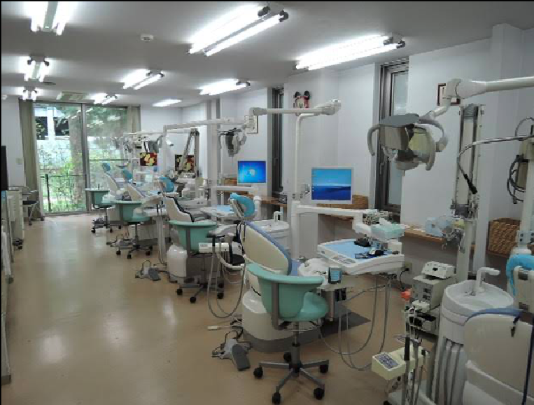 【妙典駅より徒歩5分】非抜歯矯正に特化した「いずみ歯科矯正歯科医院」