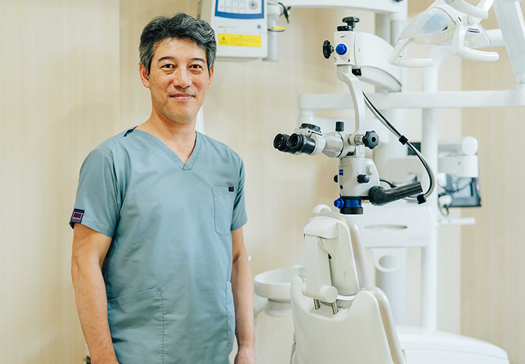 院長の片桐貢平