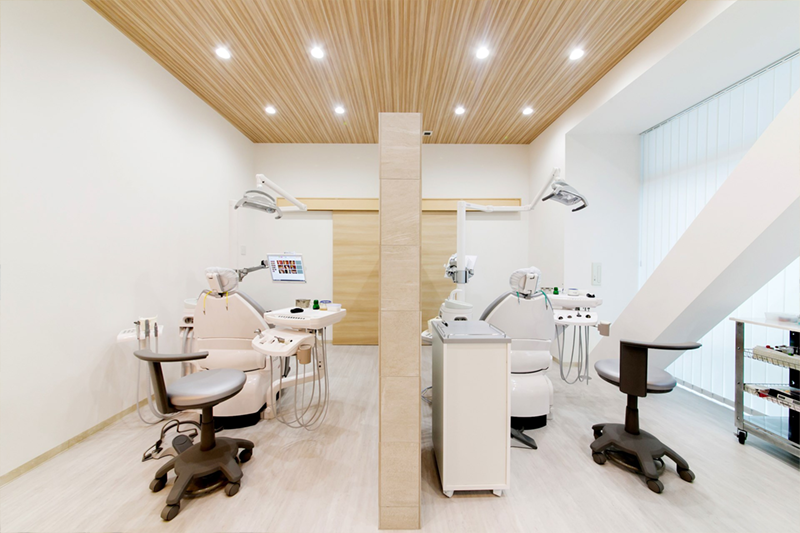 噛む力と見た目を両立するインプラントで、自然な口元と快適な生活をサポート