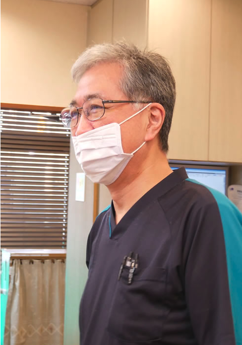 院長の西村 礼二