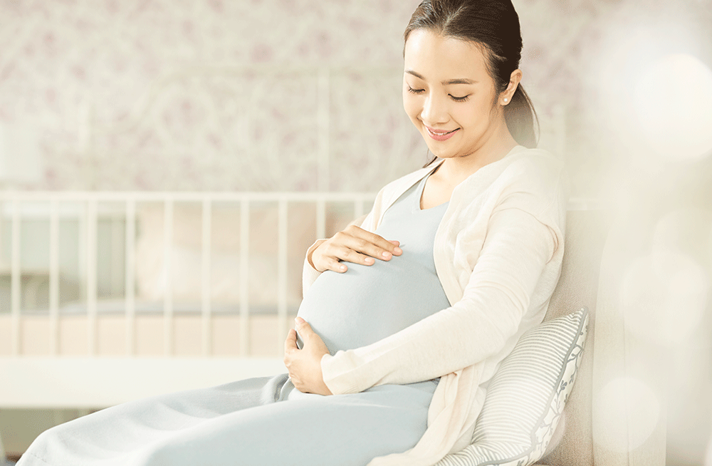 妊娠中から歯科予防を考えましょう。