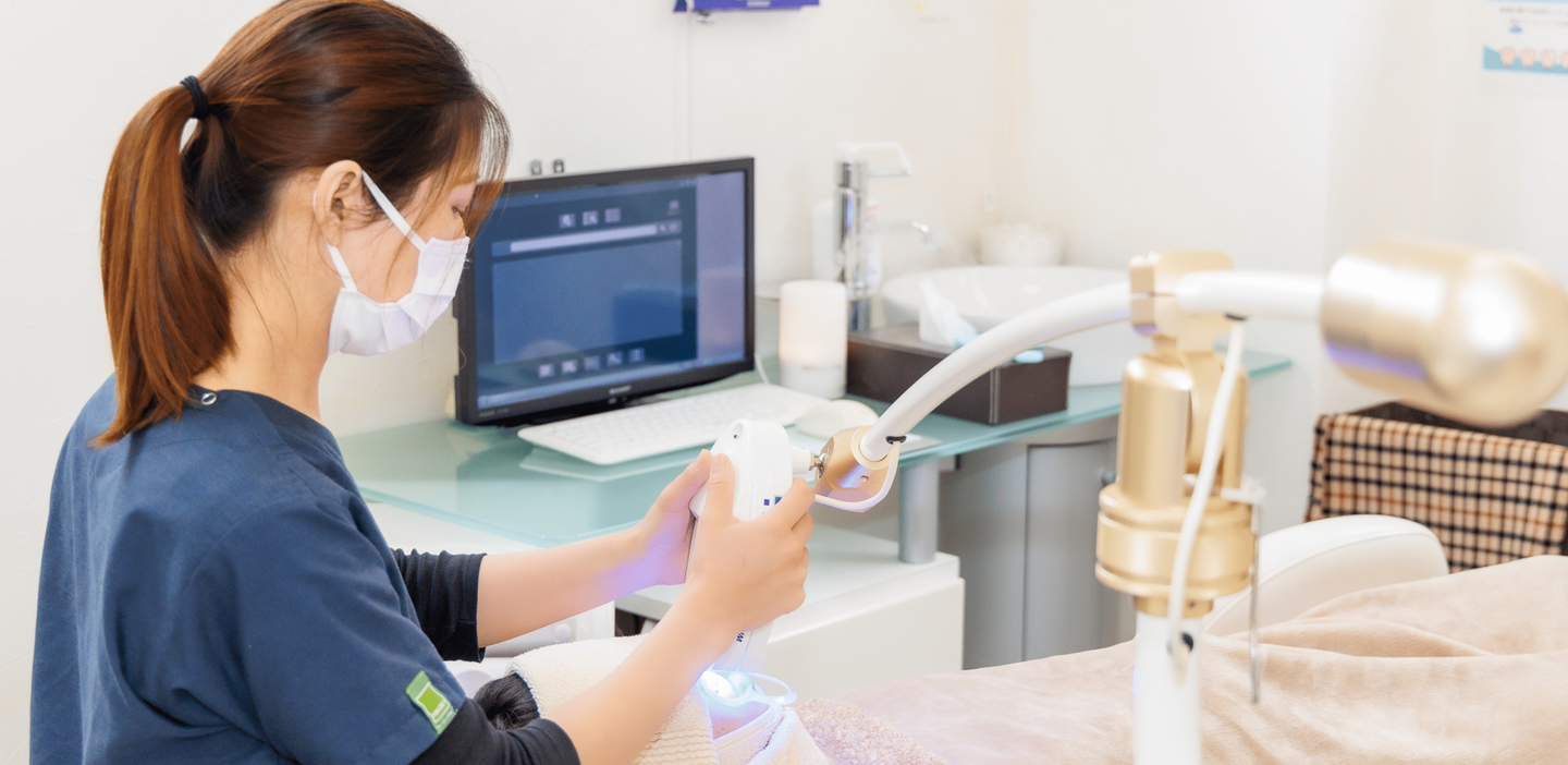 患者様の歯の美しさと健康の両立を目的とし、負担の少ないホワイトニングを導入しています