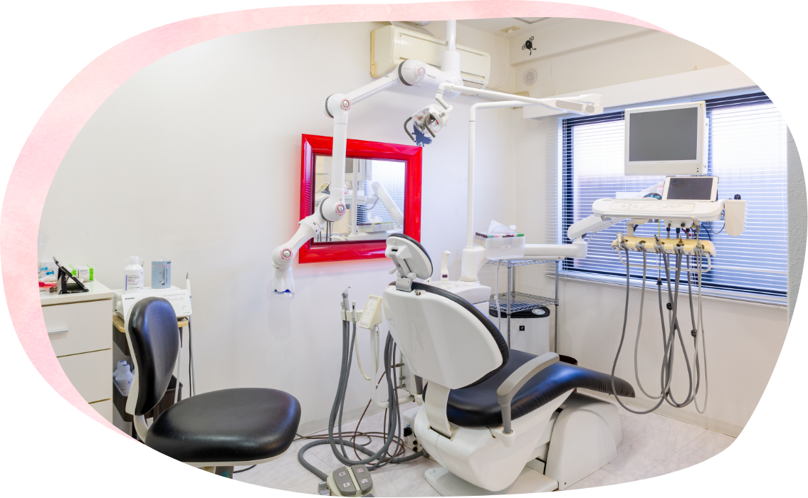 ①医院外観 ②③診療室