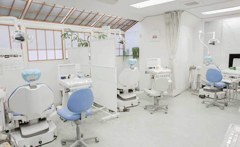 【緑橋駅から徒歩2分】夜22時まで診療・快適空間で安心のいわい歯科クリニック