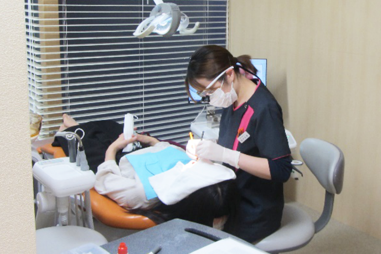 生活習慣や全身疾患も考慮した、丁寧な歯周病治療