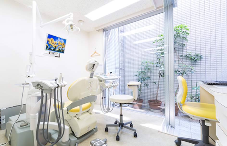 東京医科歯科大学出身医師による専門的な口腔外科治療を提供