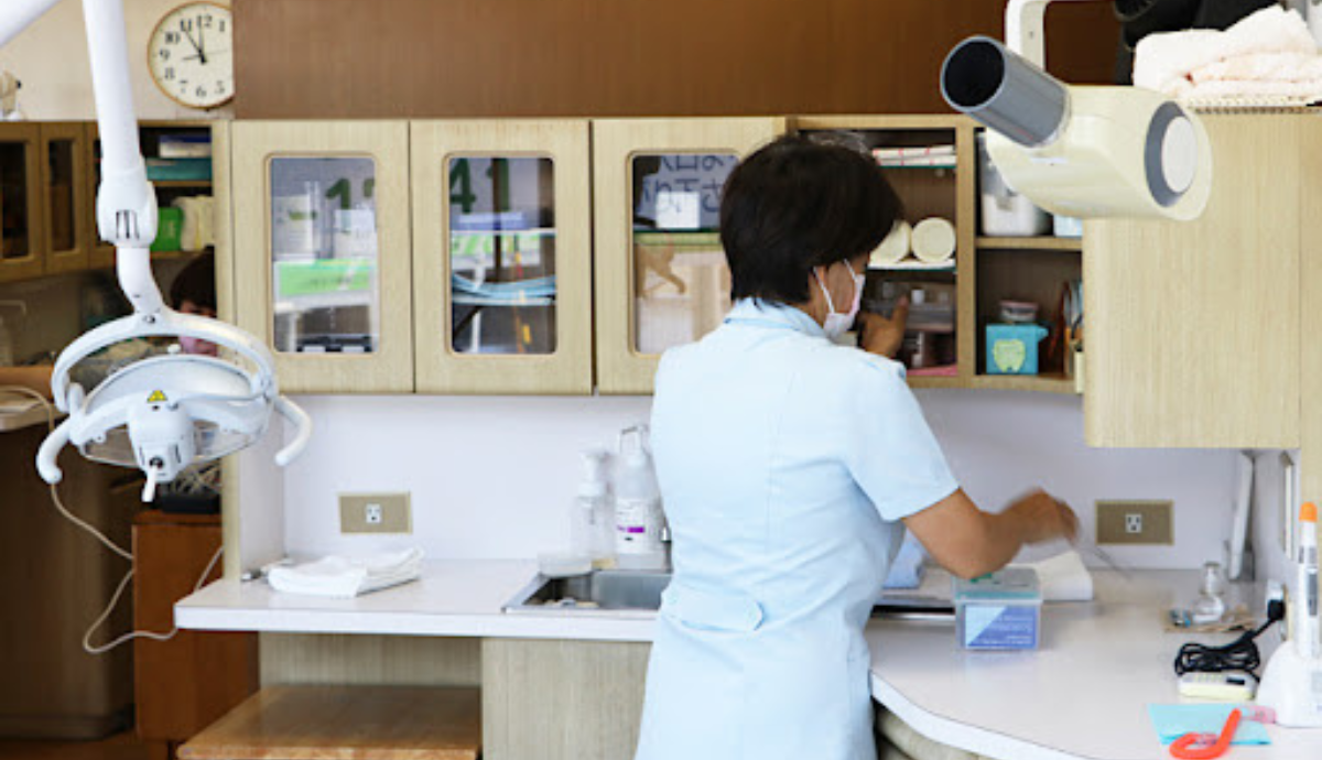 ①なおた歯科医院②診察室③院内