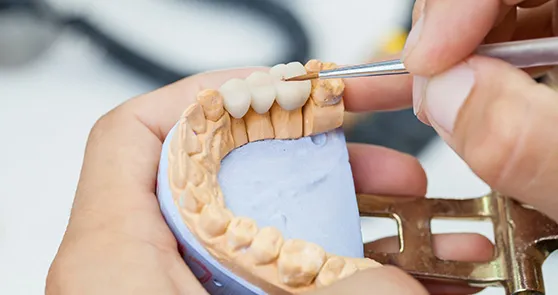 矯正治療専門医と緊密に連携して提供