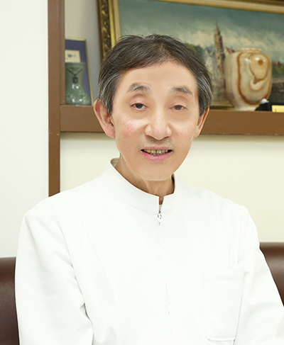 院長の小林 博