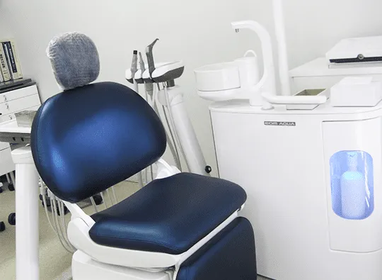 セラミックやジルコニアで、見た目も噛み心地も美しく