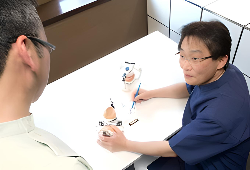専門医による徹底的なブラッシング指導とPMTCで口腔健康を維持