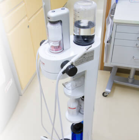 高度な技術で確実なインプラント治療を提供