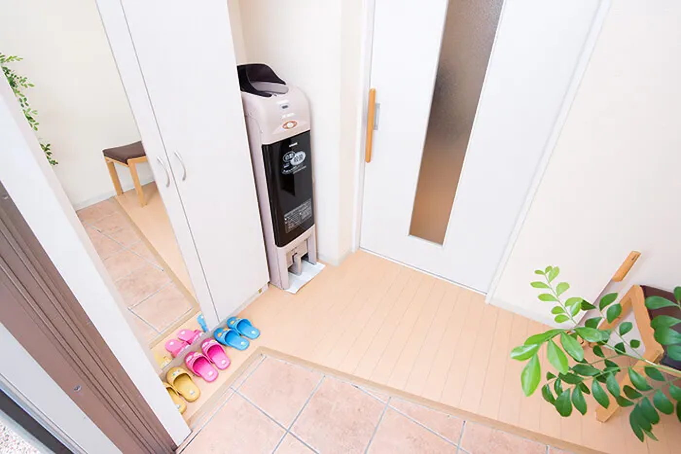 明るく清潔な院内