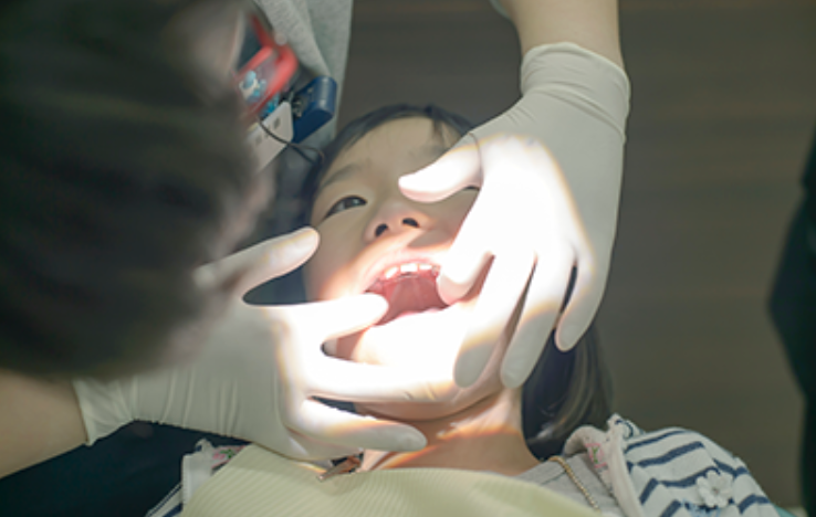 発達段階に応じた最適な治療で健康的な噛み合わせと歯並びを実現