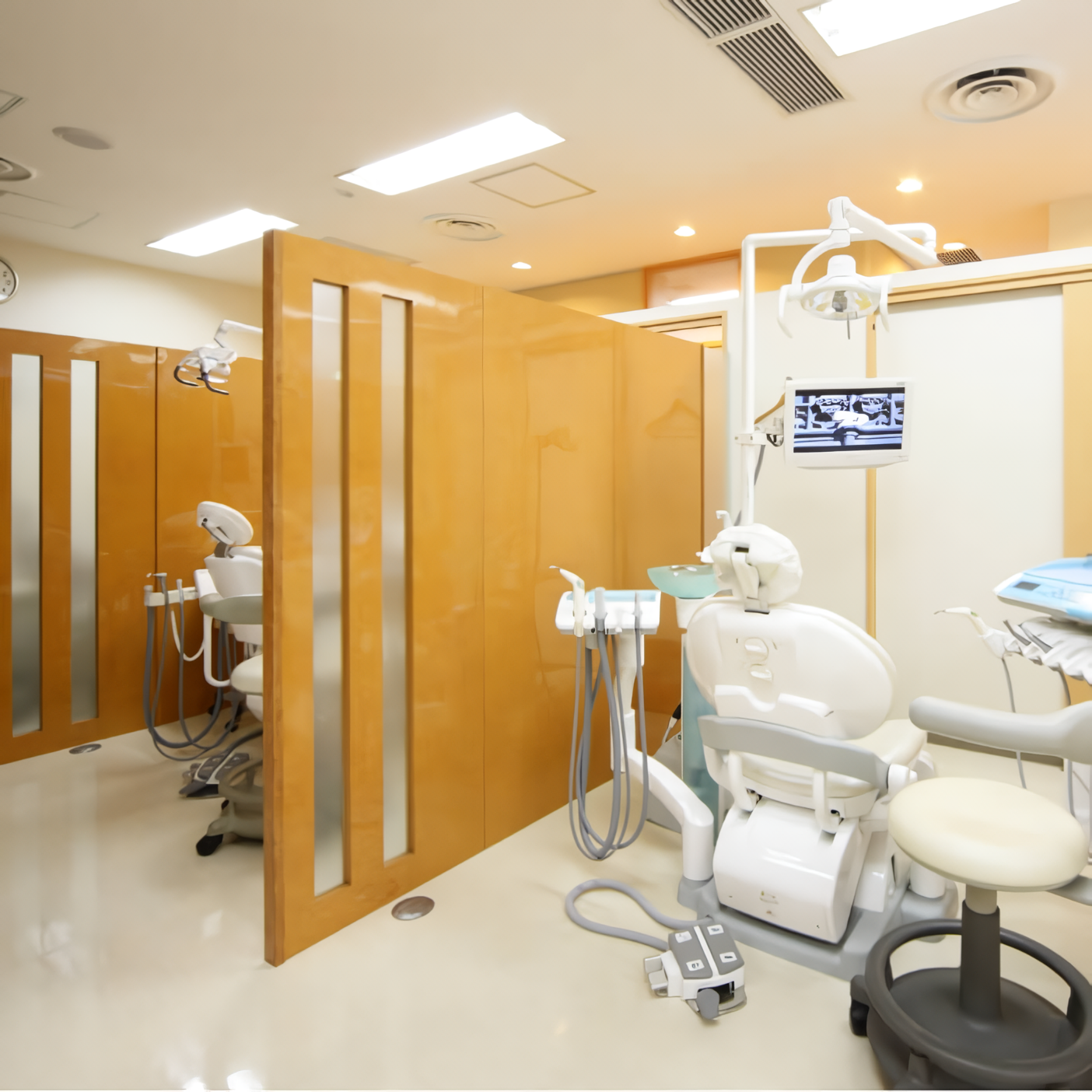 ①待合室②診察室③院長