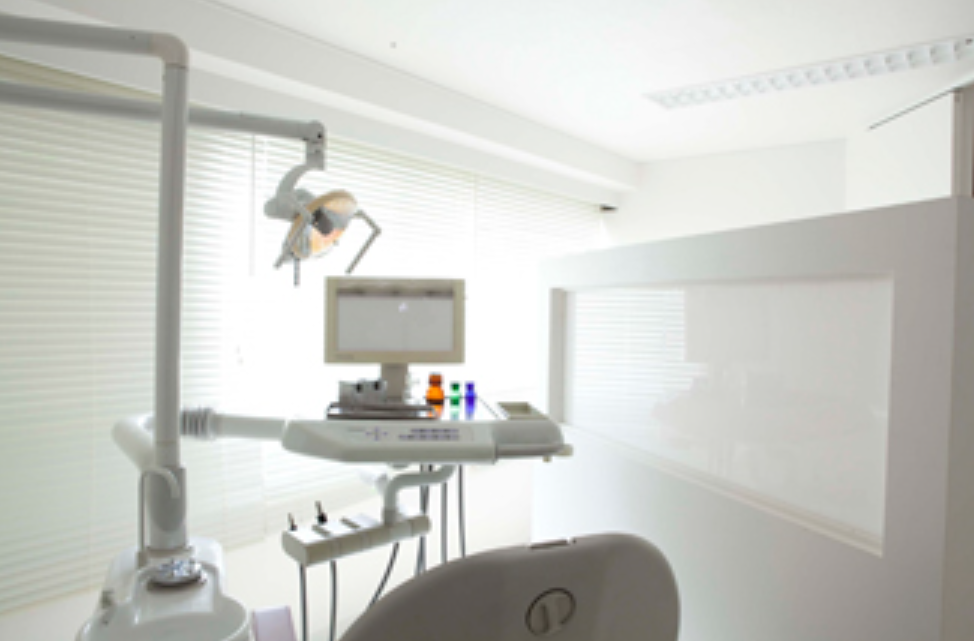 患者様の笑顔のために、安心・信頼の歯科医療を提供します