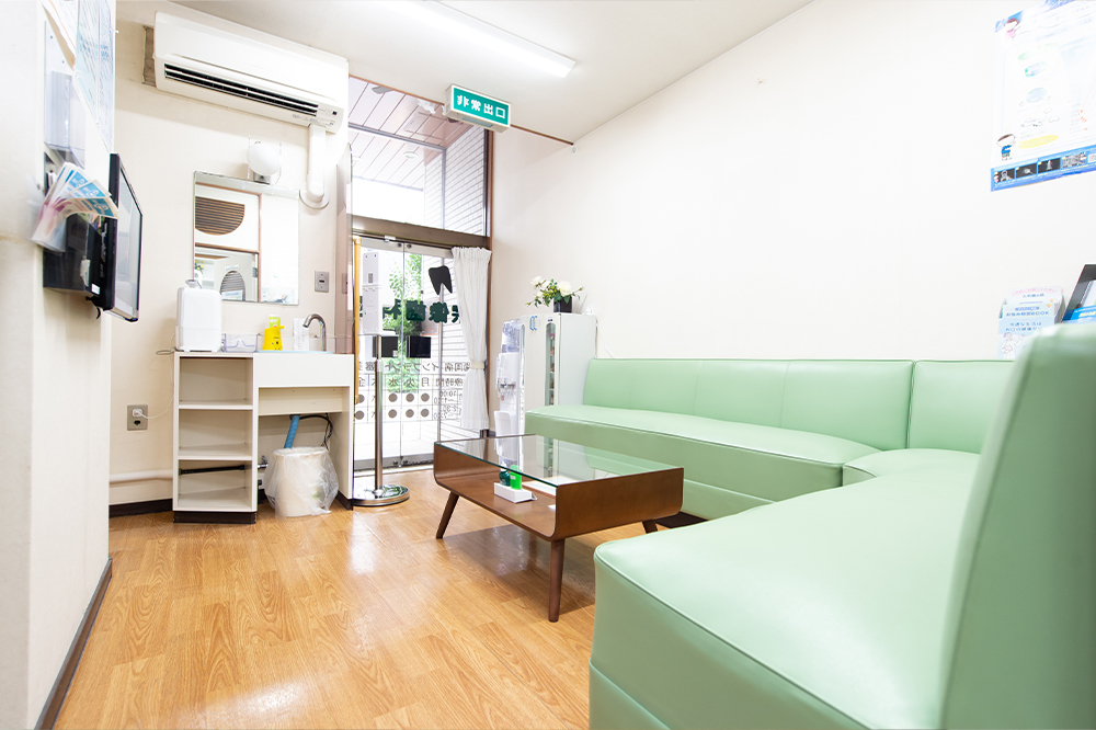 【志村坂上駅 A1出口 徒歩4分】【日本臨床歯周病学会認定医在籍】腫らさない、痛みの少ないインプラント治療を提供する宗像歯科医院