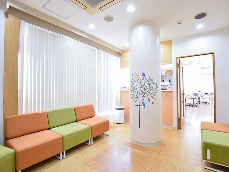 ①待合室 ②診療室 ③ユニット