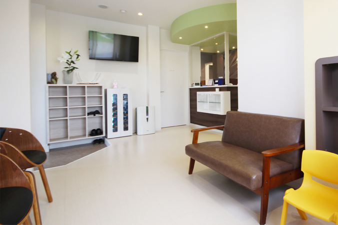 ①診療室②待合室③駐車場