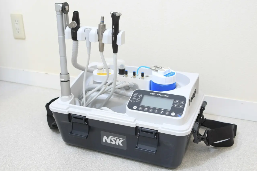 ご自宅や施設での歯科診療に対応、口腔機能の維持も支援