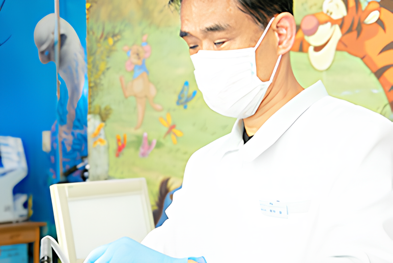 【駐車場完備】女性歯科医師常駐し天然歯を大切に守る“抜かない・削らない”治療を行うさくら歯科医院