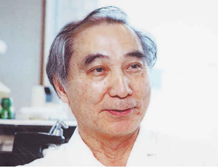 院長の関 孝幸