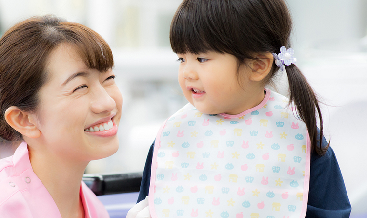 お子様の歯並び、成長にあわた歯磨き指導