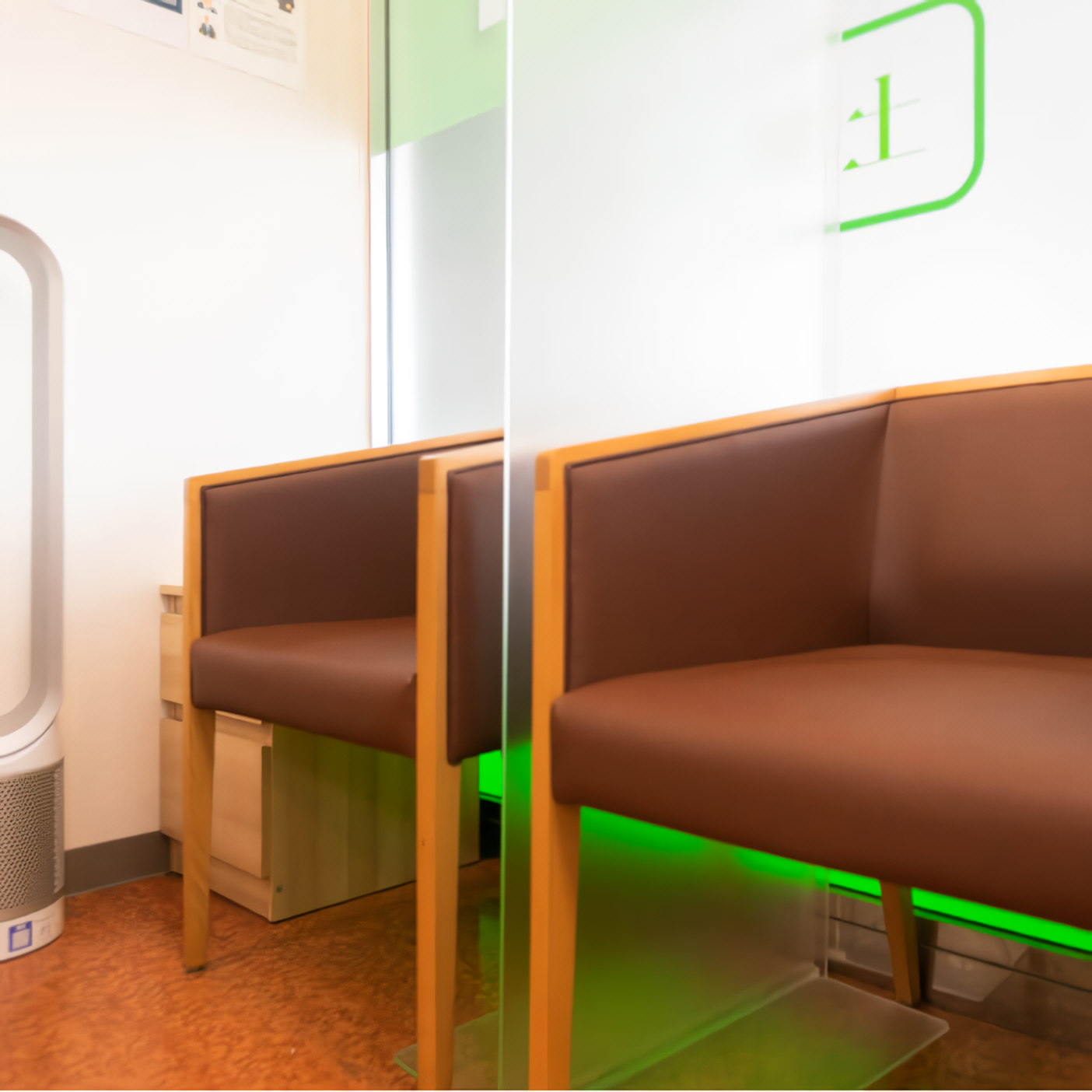 ①待合室②診察室③院長