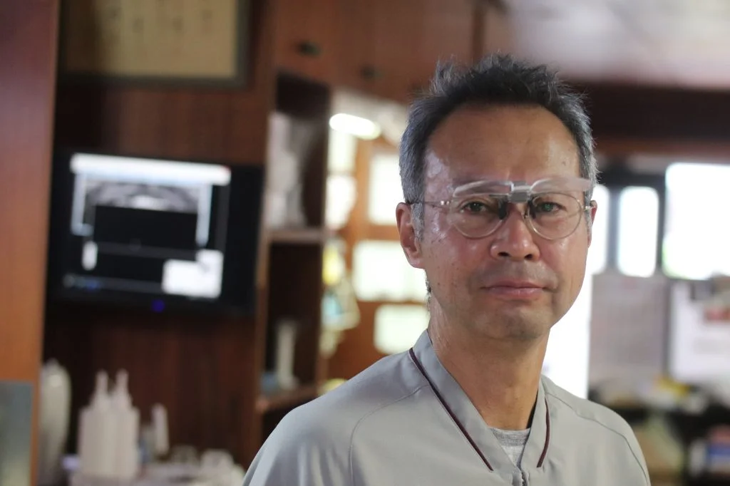 ①医院外観②院長③カメラ